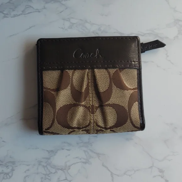 Coach wallet with logo fabric and a button snap close - Picture 2 of 11